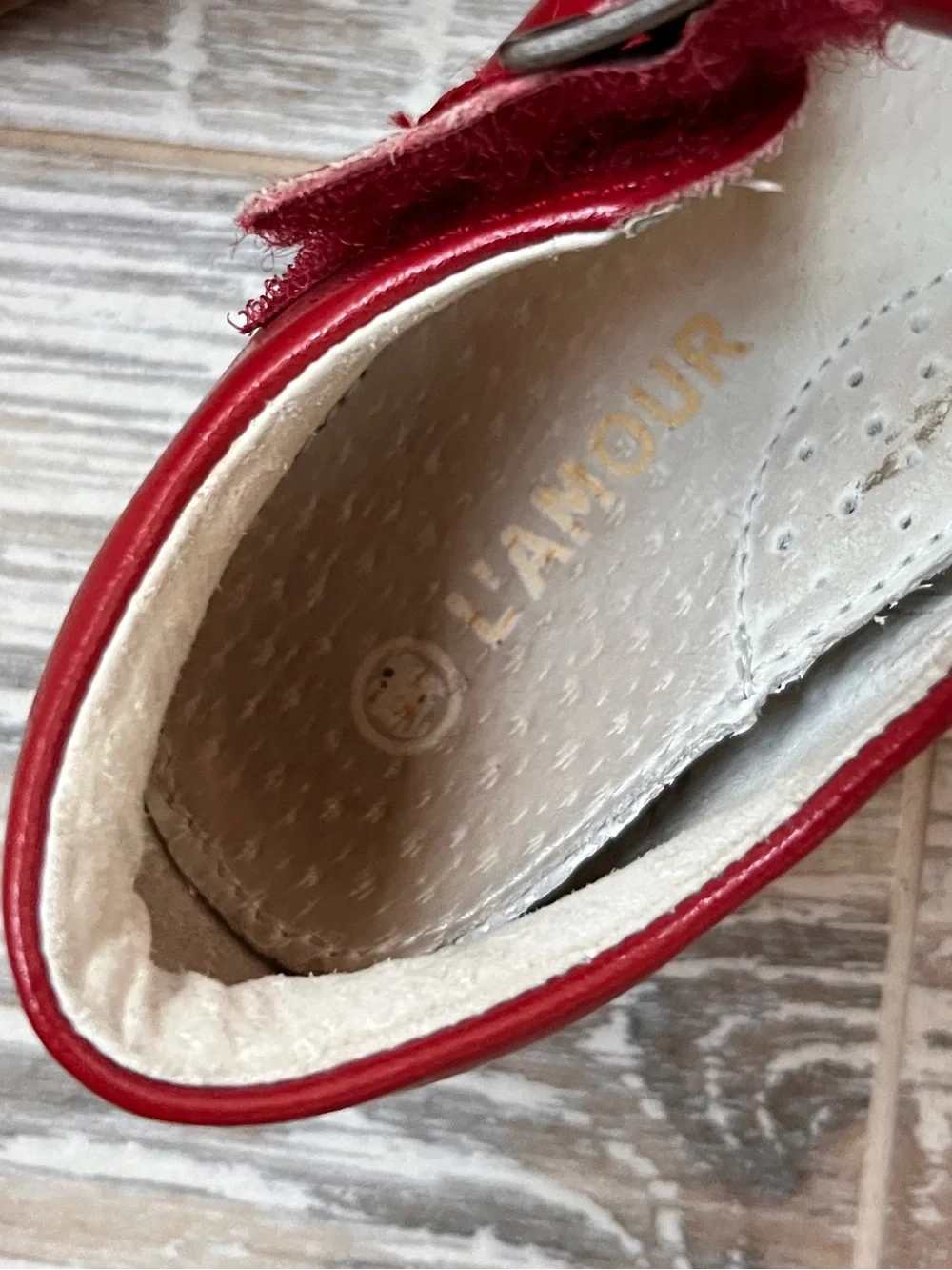 L’Amour Kids Red T-Strap Velcro Leather Shoes with Bow Accent Size 9